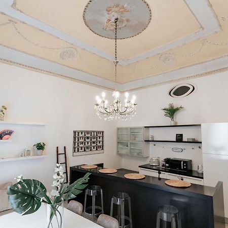 Four Luxury Art Apartment Palermo Exterior photo